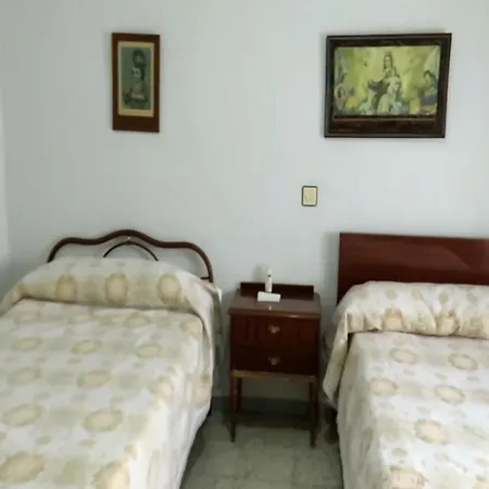 Opulent Retreat Manor דירה איביזה העיר